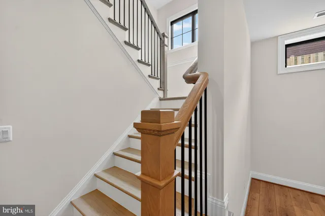 $2,299,900 | 611 Gibson Drive Southwest, Vienna, VA 22180