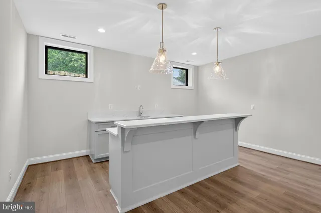 $2,299,900 | 611 Gibson Drive Southwest, Vienna, VA 22180