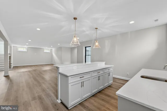 $2,299,900 | 611 Gibson Drive Southwest, Vienna, VA 22180