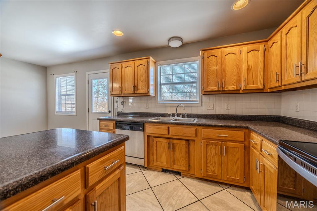 21104 Larson Road Waynesville, MO 65583 - Photo 16 of 52