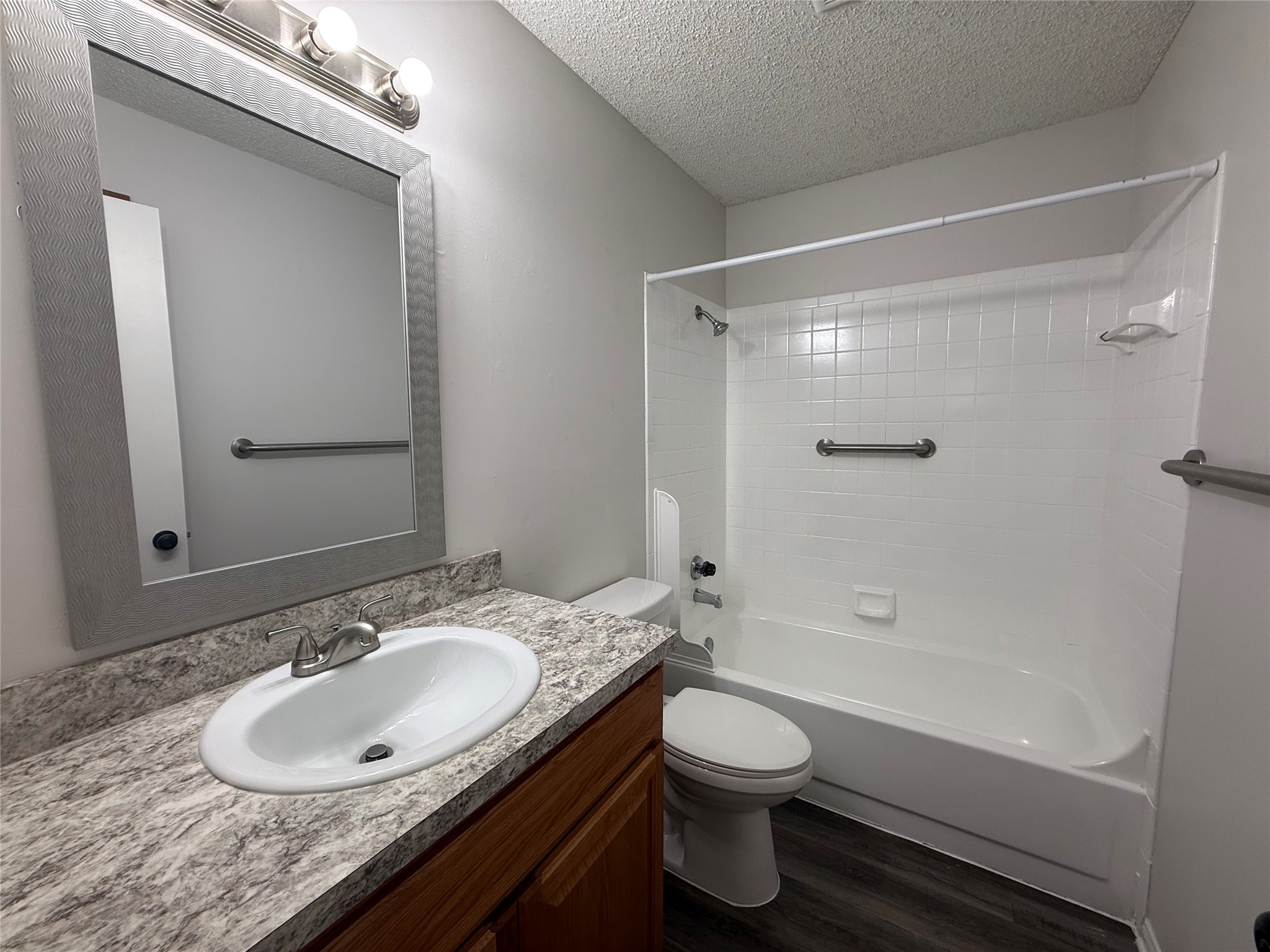 8911 Schick Road, Unit B Austin, TX 78729 - Photo 9 of 12 Gallery Image 9