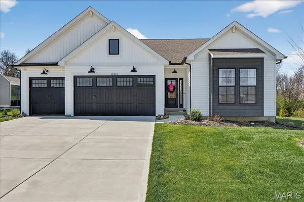 $435,000 | 28939 Old Ct Drive, Foristell, MO 63348
