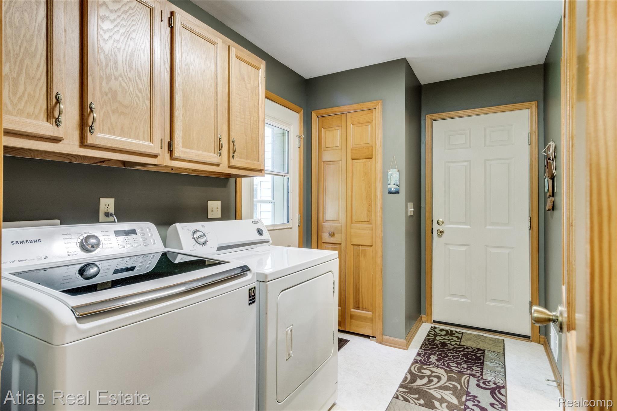 1717 Pero Lake Road Lapeer, MI 48446 - Photo 31 of 58 Interiors (12 of 43).jpg