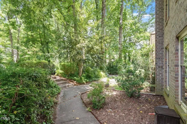 $410,000 | 409 Smith Avenue, Unit 105, Chapel Hill, NC 27516