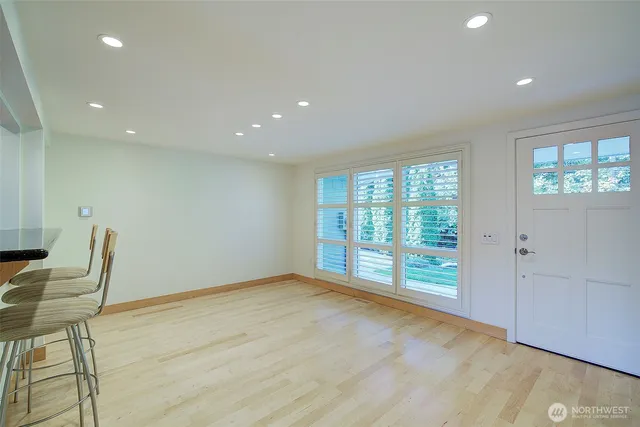 $4,845 | 4162 West Mercer Way, Mercer Island, WA 98040