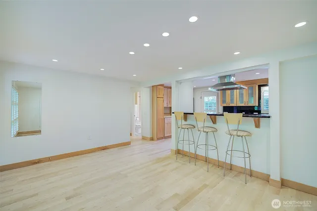 $4,845 | 4162 West Mercer Way, Mercer Island, WA 98040