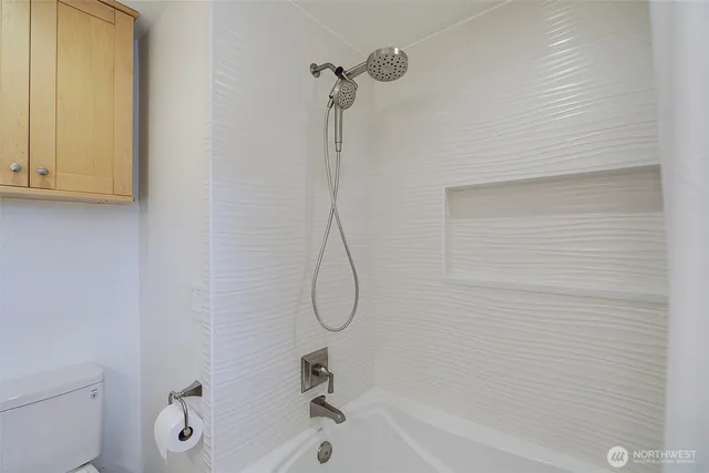 $4,845 | 4162 West Mercer Way, Mercer Island, WA 98040