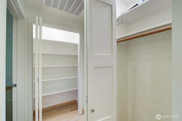 $4,845 | 4162 West Mercer Way, Mercer Island, WA 98040