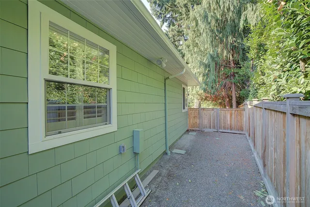 $4,845 | 4162 West Mercer Way, Mercer Island, WA 98040
