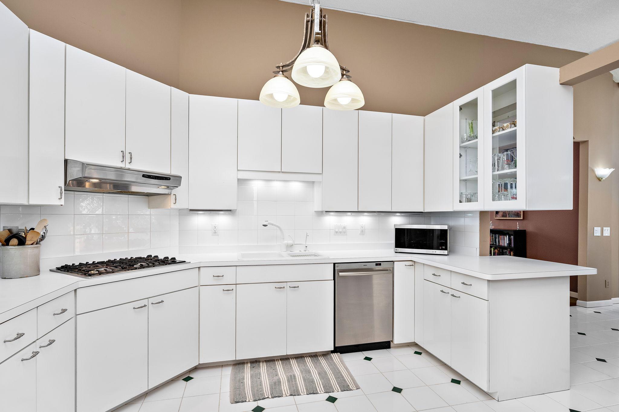 3114 County Road 101 Wayzata, MN 55391 - Photo 14 of 48