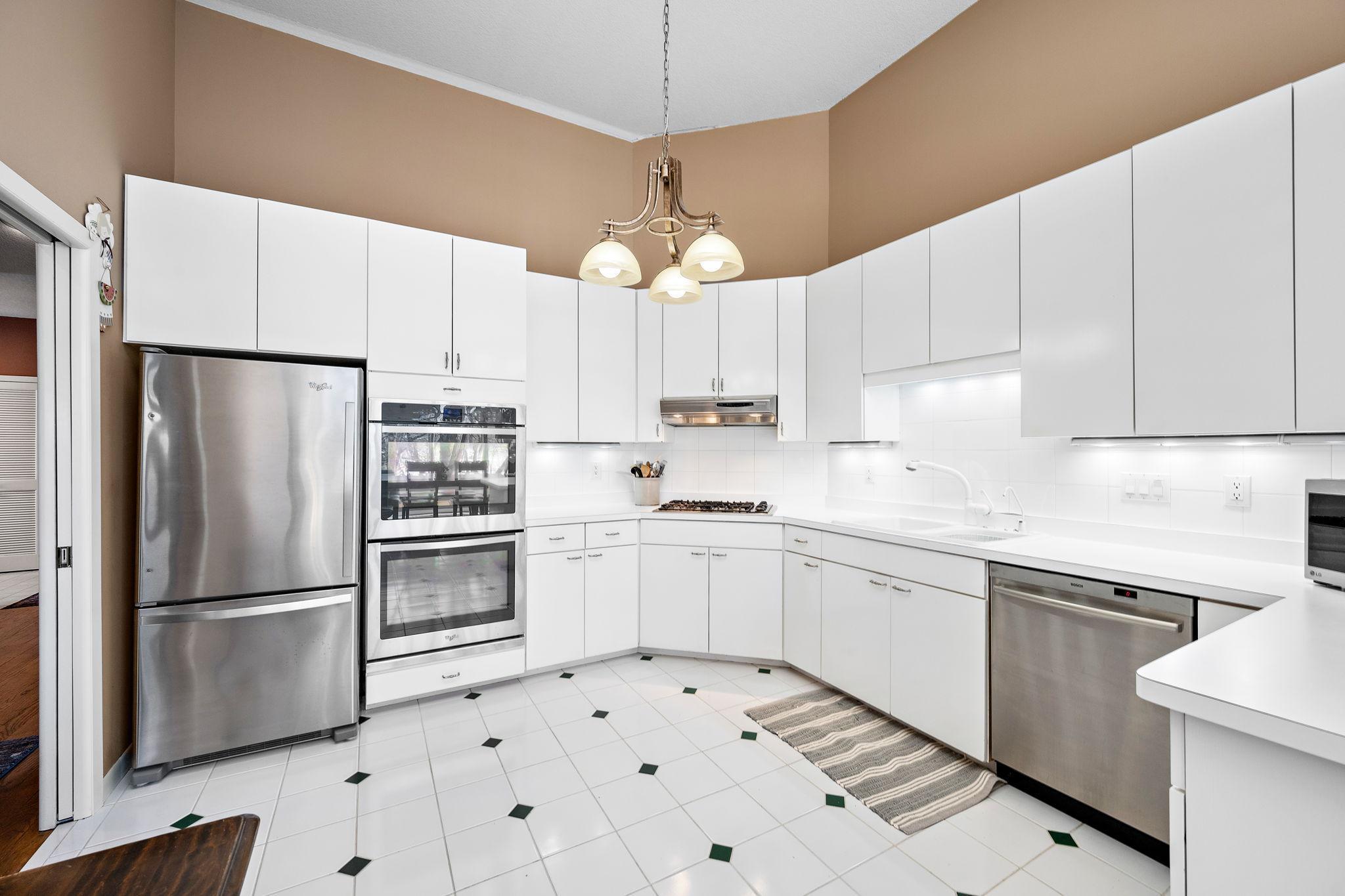 3114 County Road 101 Wayzata, MN 55391 - Photo 14 of 48