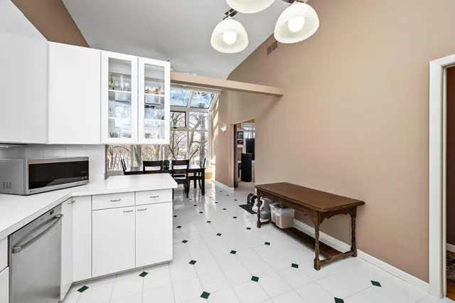 $799,900 | 3114 County Road 101, Wayzata, MN 55391