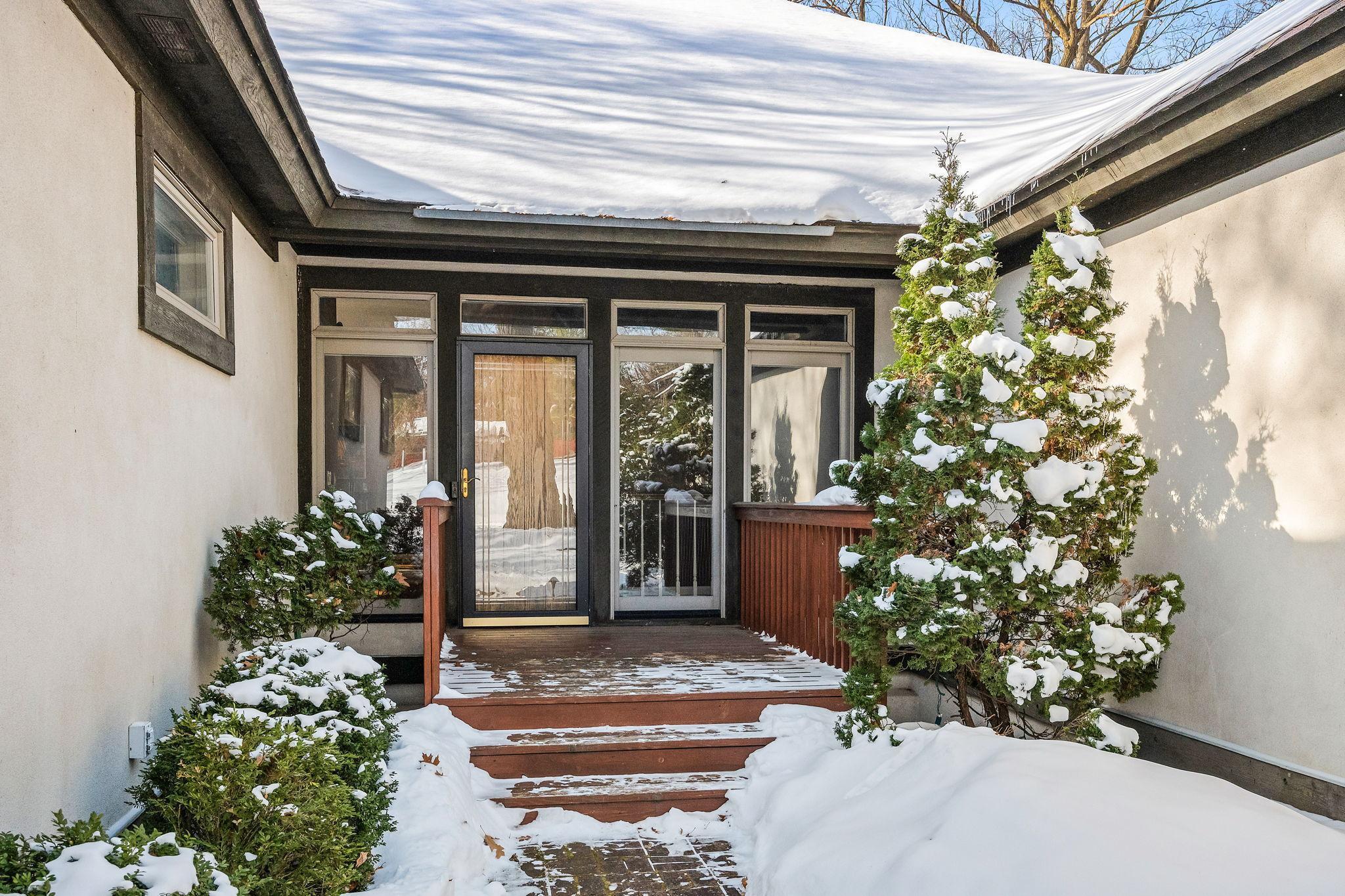 3114 County Road 101 Wayzata, MN 55391 - Photo 5 of 48