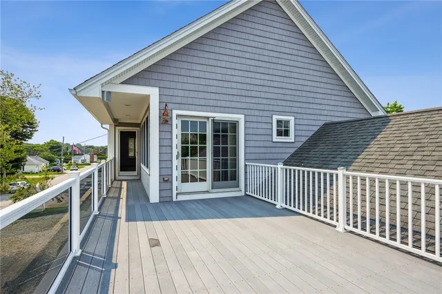 $2,149,000 | 18 Anawan Avenue, Narragansett, RI 02882