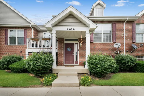 $418,000 | 9414 Taylor Court, Orland Park, IL 60467