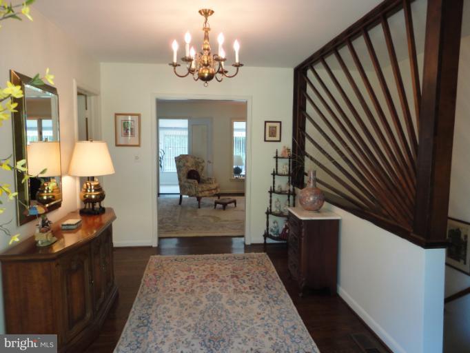 13404 Cambria Farms Road Phoenix, MD 21131 - Photo 1 of 28 Entrance Foyer