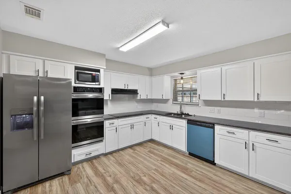 $529,000 | 606 Merioneth Drive Northeast, Fort Walton Beach, FL 32547