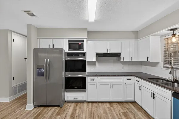 $529,000 | 606 Merioneth Drive Northeast, Fort Walton Beach, FL 32547