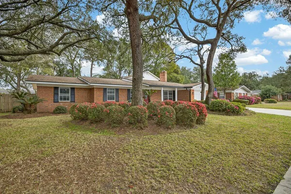 $529,000 | 606 Merioneth Drive Northeast, Fort Walton Beach, FL 32547