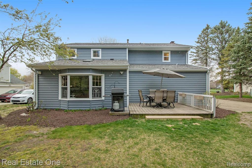 1296 Barneswood Lane Rochester Hills, MI 48306 - Photo 26 of 32