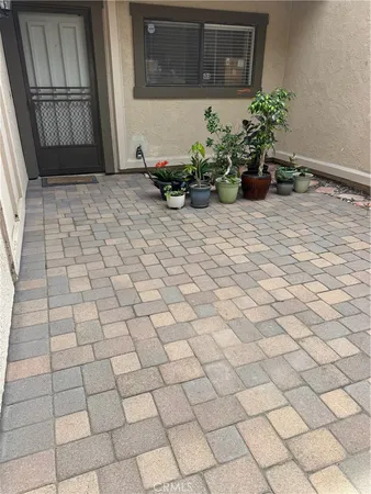 $450,000 | 2508 North Tustin Avenue, Unit C, Santa Ana, CA 92705