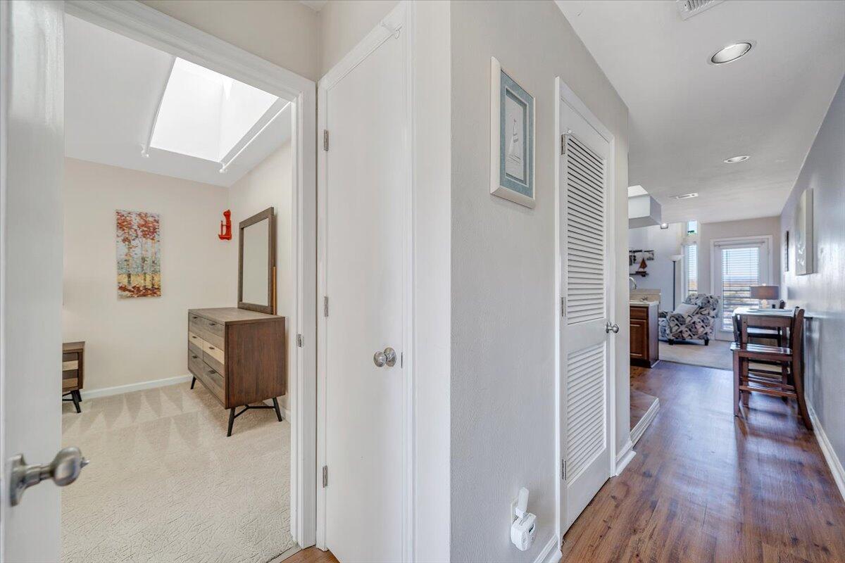 71 Waterside Circle, Unit D6 Moneta, VA 24121 - Photo 11 of 52 a view of a hallway with workspace and a window
