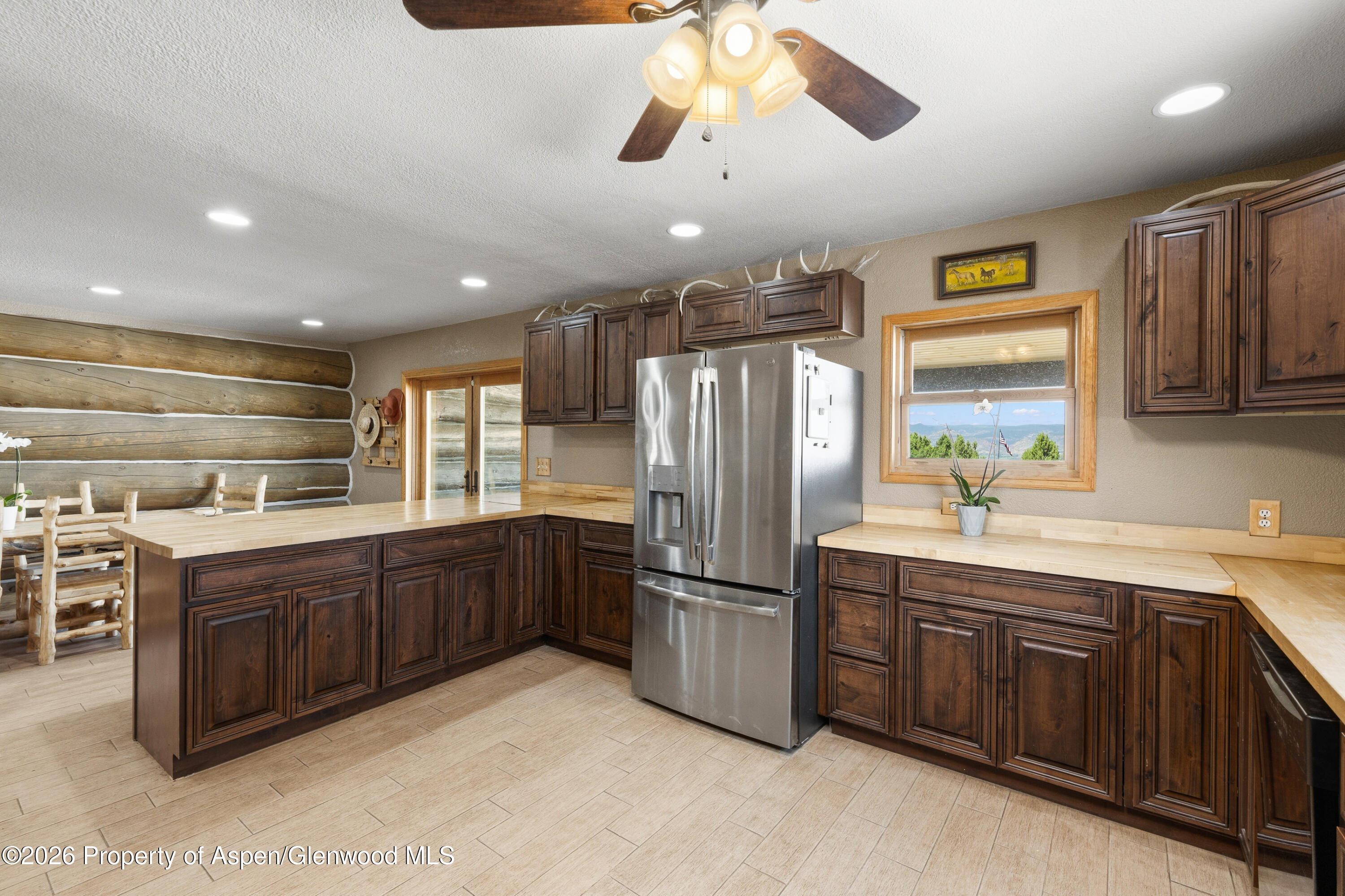 400 Quick Silver Way Rifle, CO 81650 - Photo 16 of 42 Kitchen
