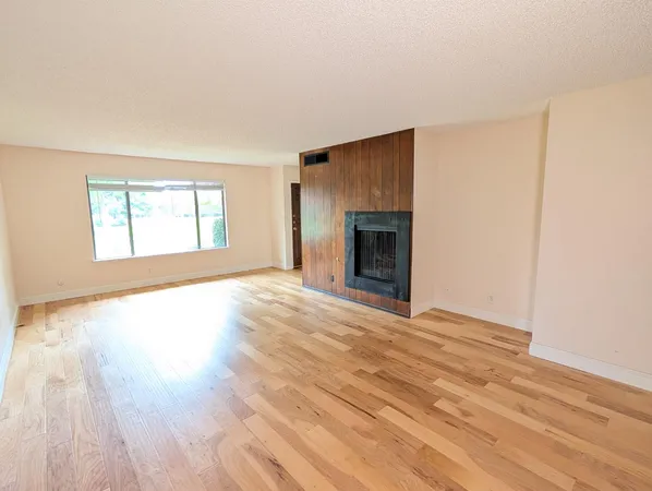 $310,000 | 4918 North Sequoia Drive, Unit 102, Fresno, CA 93705