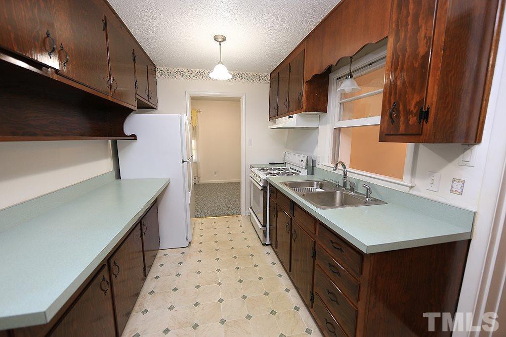2909 Bardwell Road Raleigh, NC 27604 - Photo 5 of 17