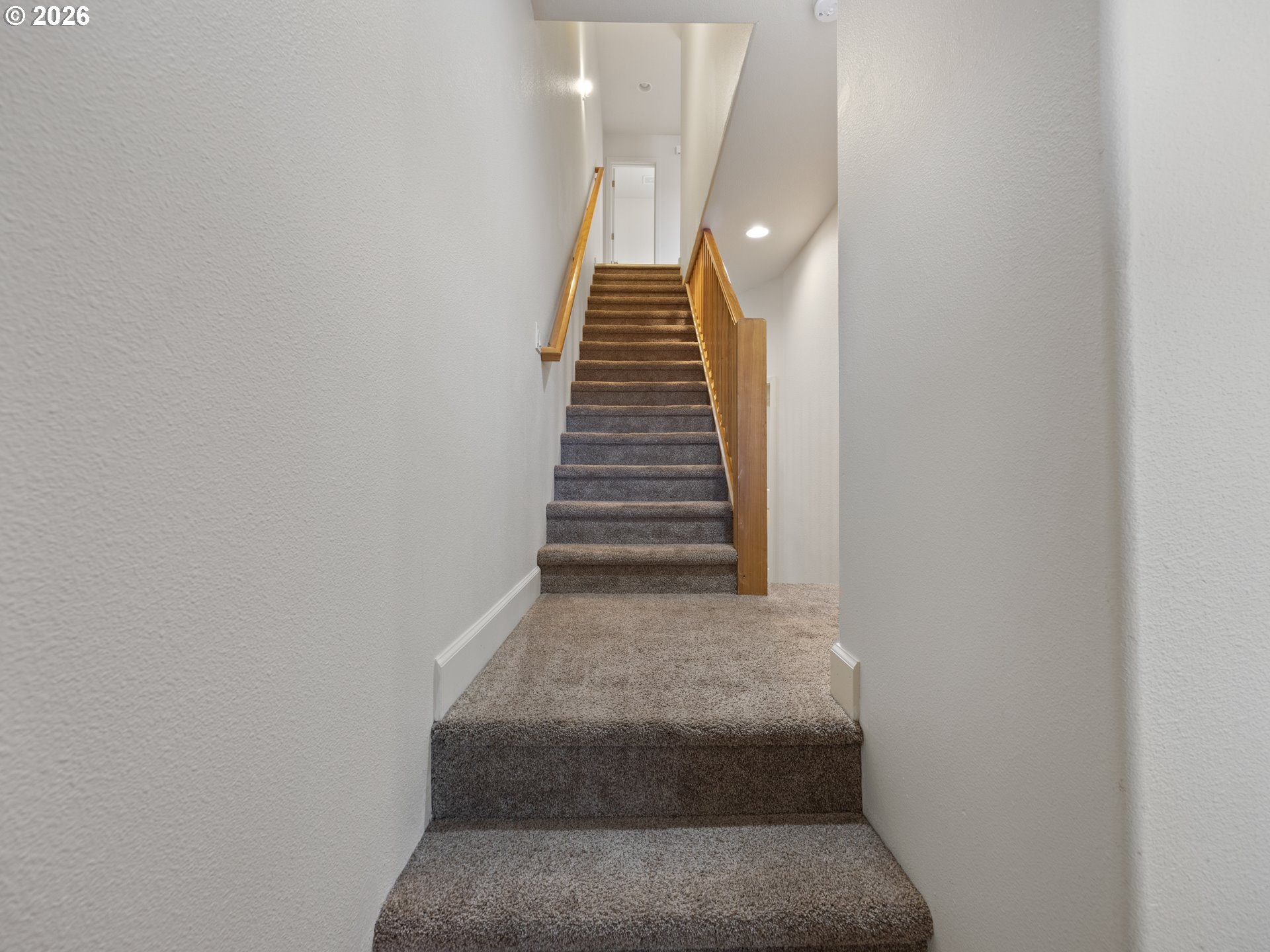 475 Southeast 35th Street, Unit C15 Newport, OR 97366 - Photo 10 of 41 a view of entryway