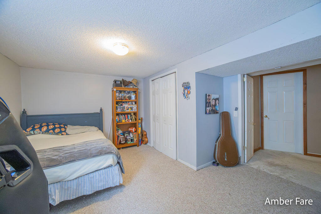 1508 Hendrick Road Muskegon, MI 49441 - Photo 33 of 42 LL Bedroom
