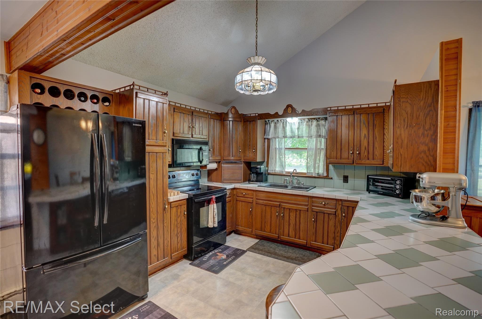 6182 West Willard Road Birch Run, MI 48415 - Photo 5 of 84 6182 Willard Road 076.jpg