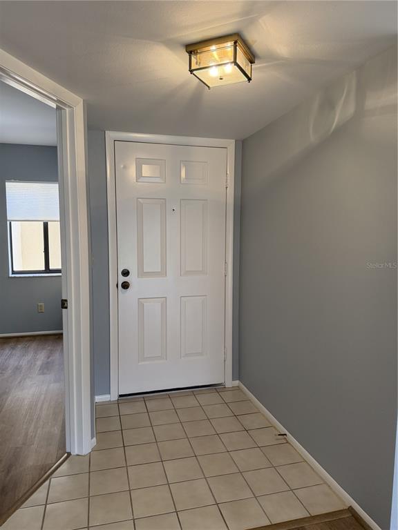 2004 Longpointe Circle Venice, FL 34293 - Photo 32 of 54 a view of a hallway
