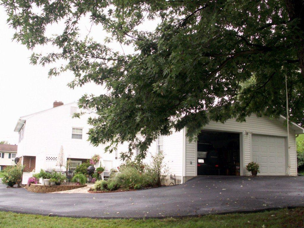 902 Olney Road Vinton, VA 24179 - Photo 5 of 24 Garage & Workshop