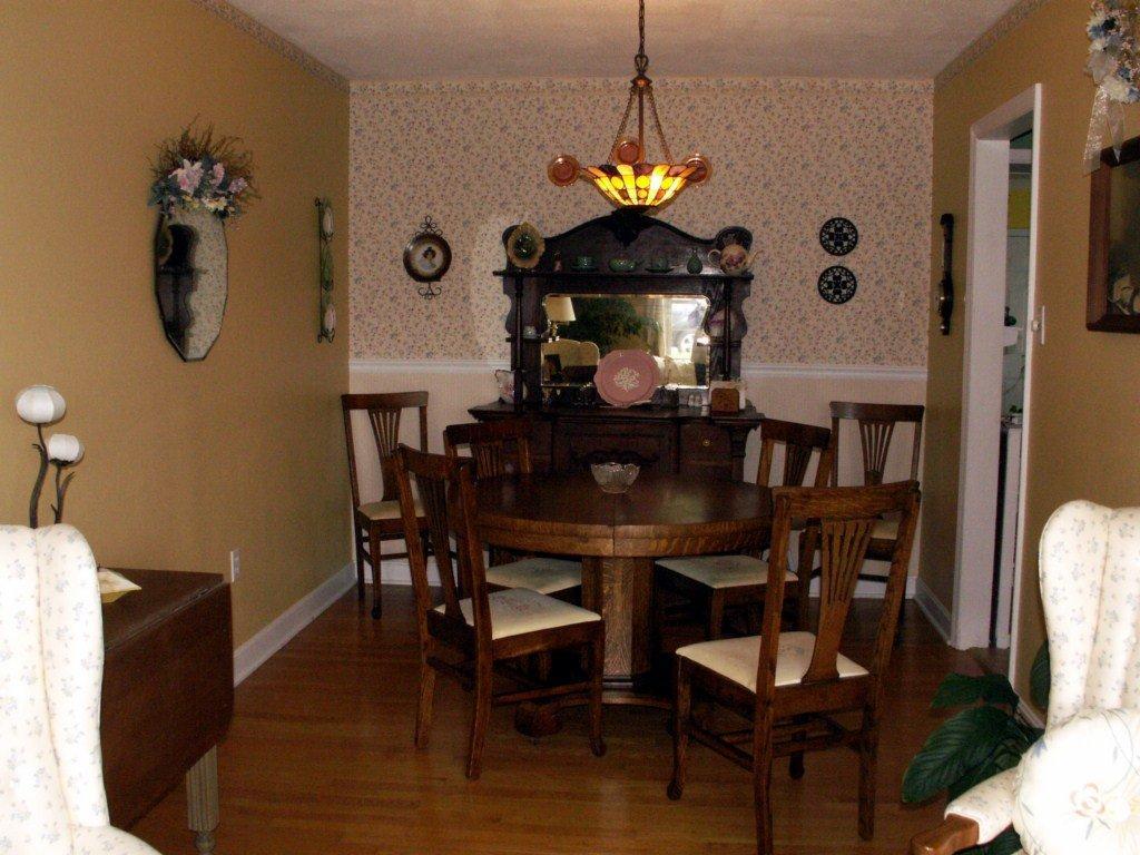 902 Olney Road Vinton, VA 24179 - Photo 10 of 24 Dining Room