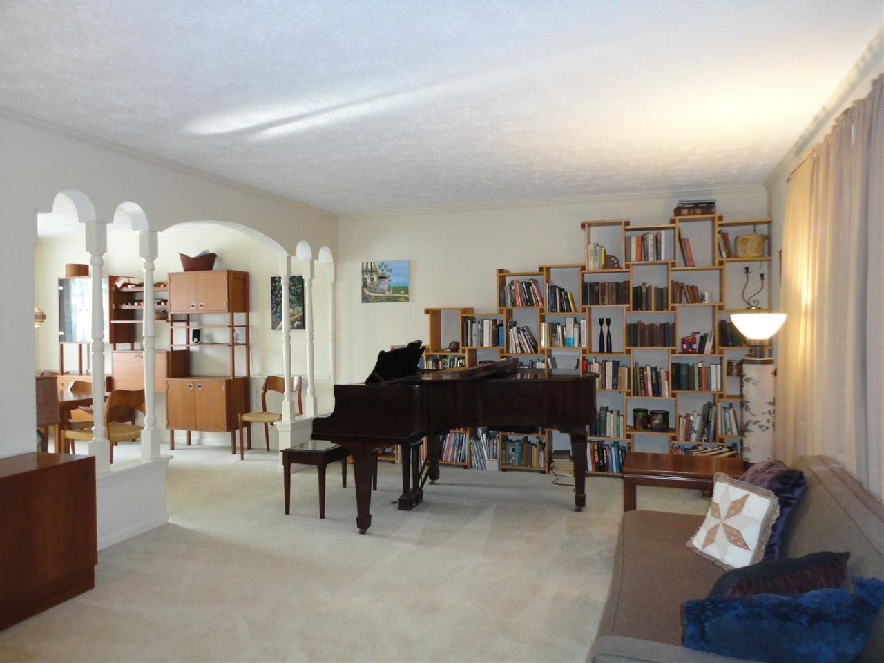 6480 North Viking Ridge Road Bloomington, IN 47408 - Photo 5 of 24 Gallery Image 5