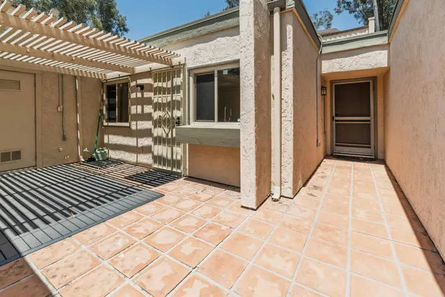 $690,000 | 10276 Caminito Covewood, San Diego, CA 92131