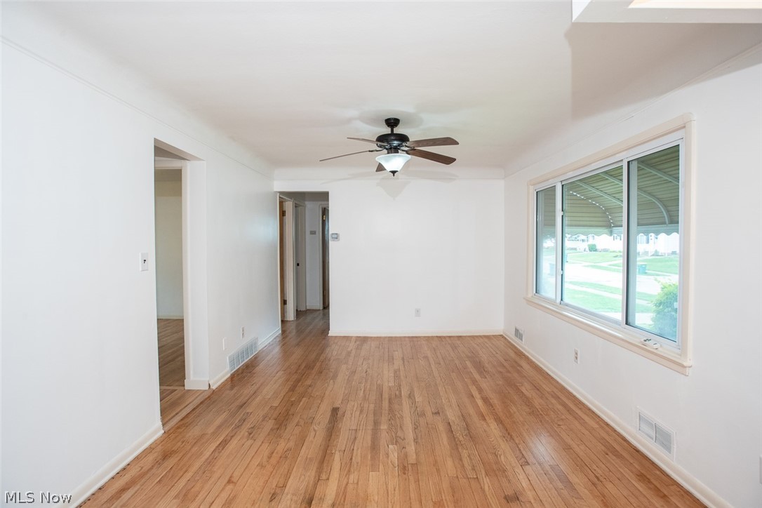 15505 Wingate Road Maple Heights, OH 44137 - Photo 8 of 28