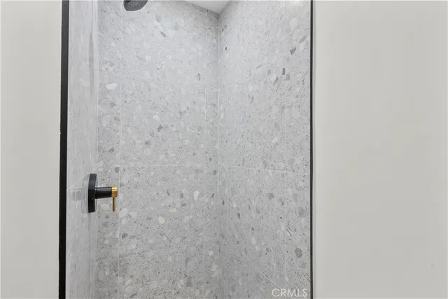 $665,000 | 10229 Variel Avenue, Unit 12, Chatsworth, CA 91311