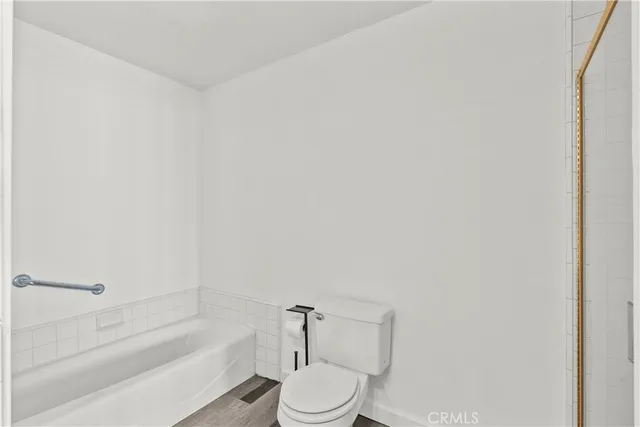 $665,000 | 10229 Variel Avenue, Unit 12, Chatsworth, CA 91311