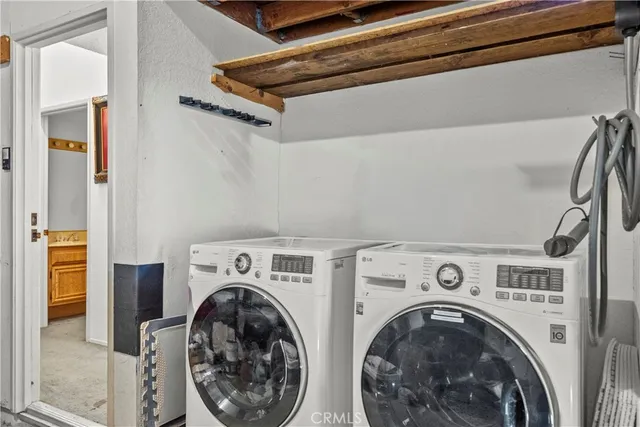 $665,000 | 10229 Variel Avenue, Unit 12, Chatsworth, CA 91311