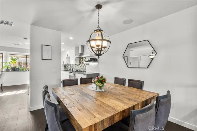 $665,000 | 10229 Variel Avenue, Unit 12, Chatsworth, CA 91311