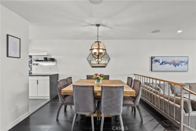 $665,000 | 10229 Variel Avenue, Unit 12, Chatsworth, CA 91311