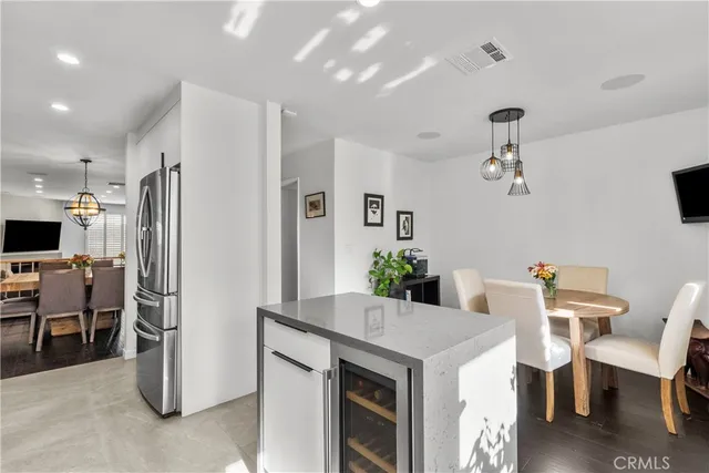 $665,000 | 10229 Variel Avenue, Unit 12, Chatsworth, CA 91311