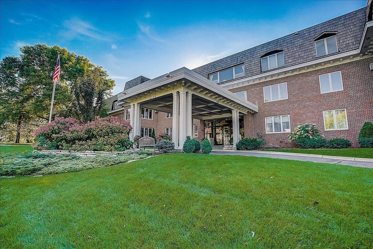 6105 Eden Prairie Road, Unit A23 Edina, MN 55436 - Photo 2 of 23 Gallery Image 2