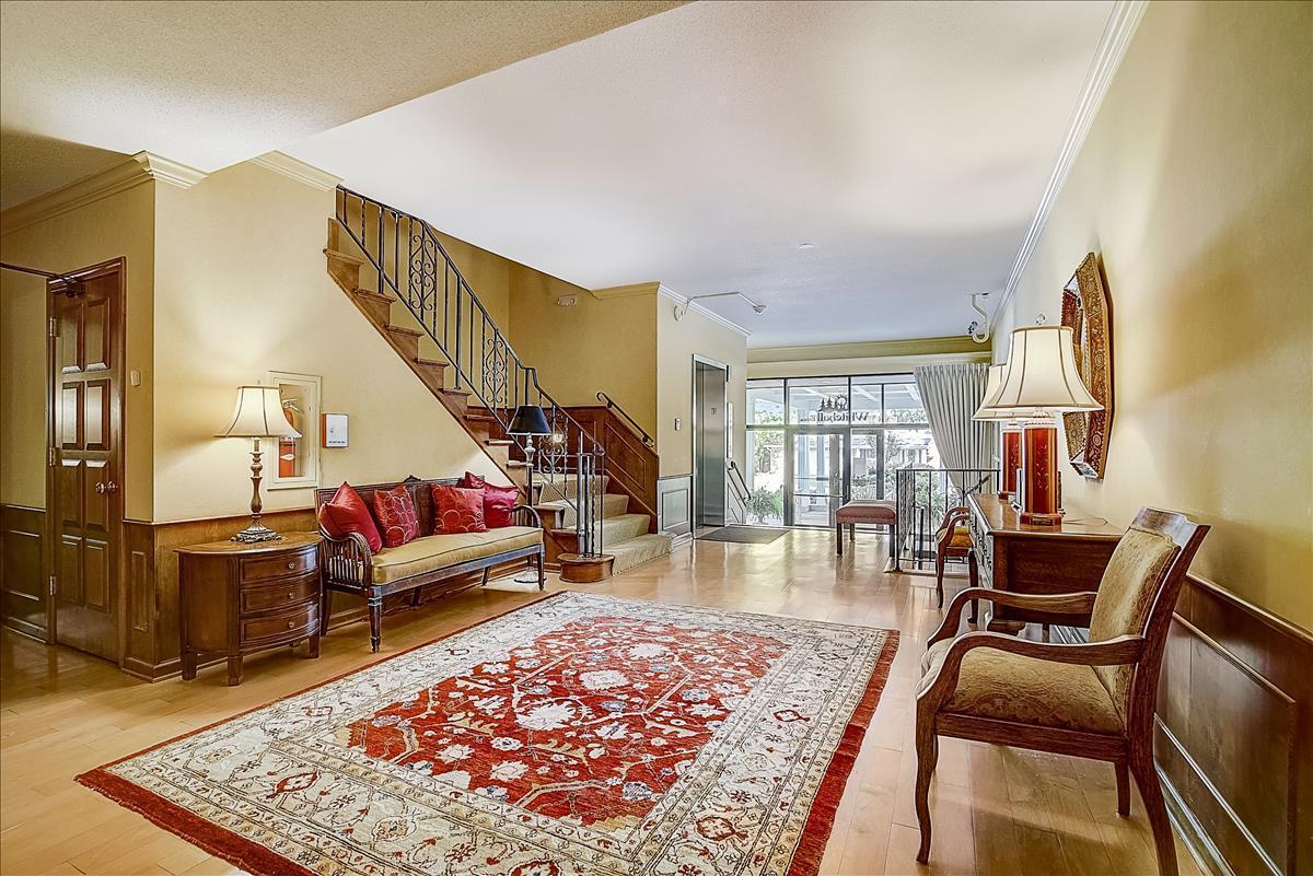 6105 Eden Prairie Road, Unit A23 Edina, MN 55436 - Photo 4 of 23 Gallery Image 4