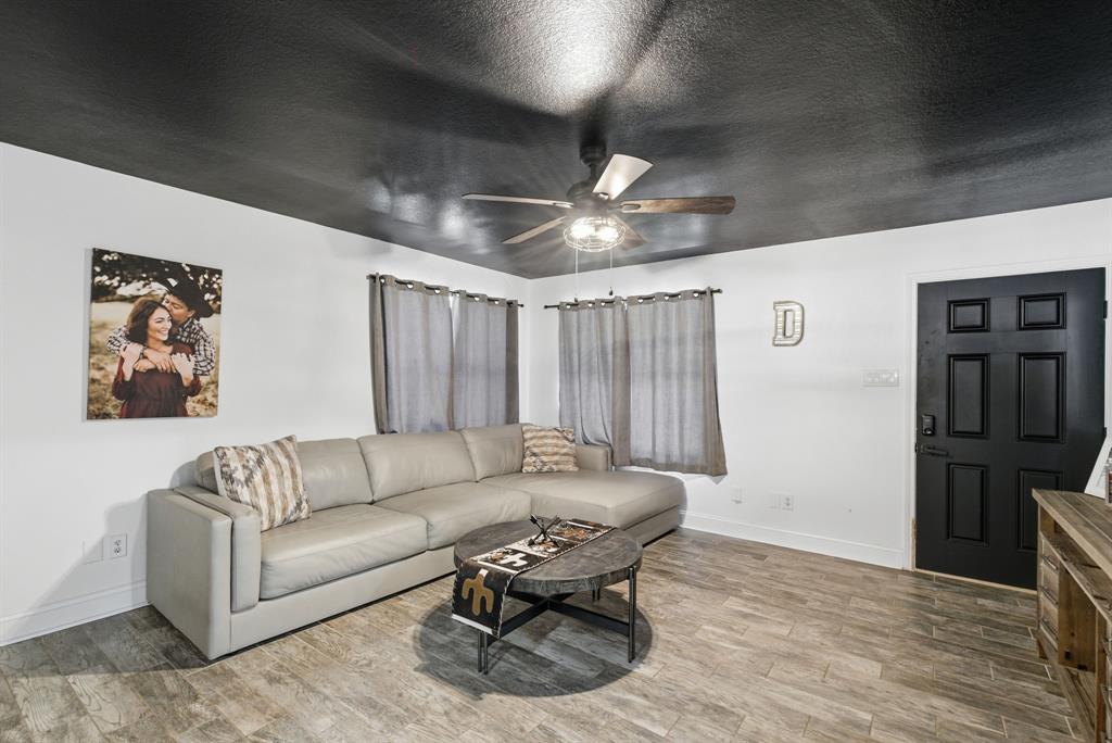 2883 Harwell Lake Road Weatherford, TX 76088 - Photo 16 of 40