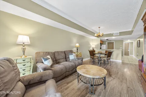 $325,000 | 818 Golf View Boulevard, Unit 1502, Pigeon Forge, TN 37863