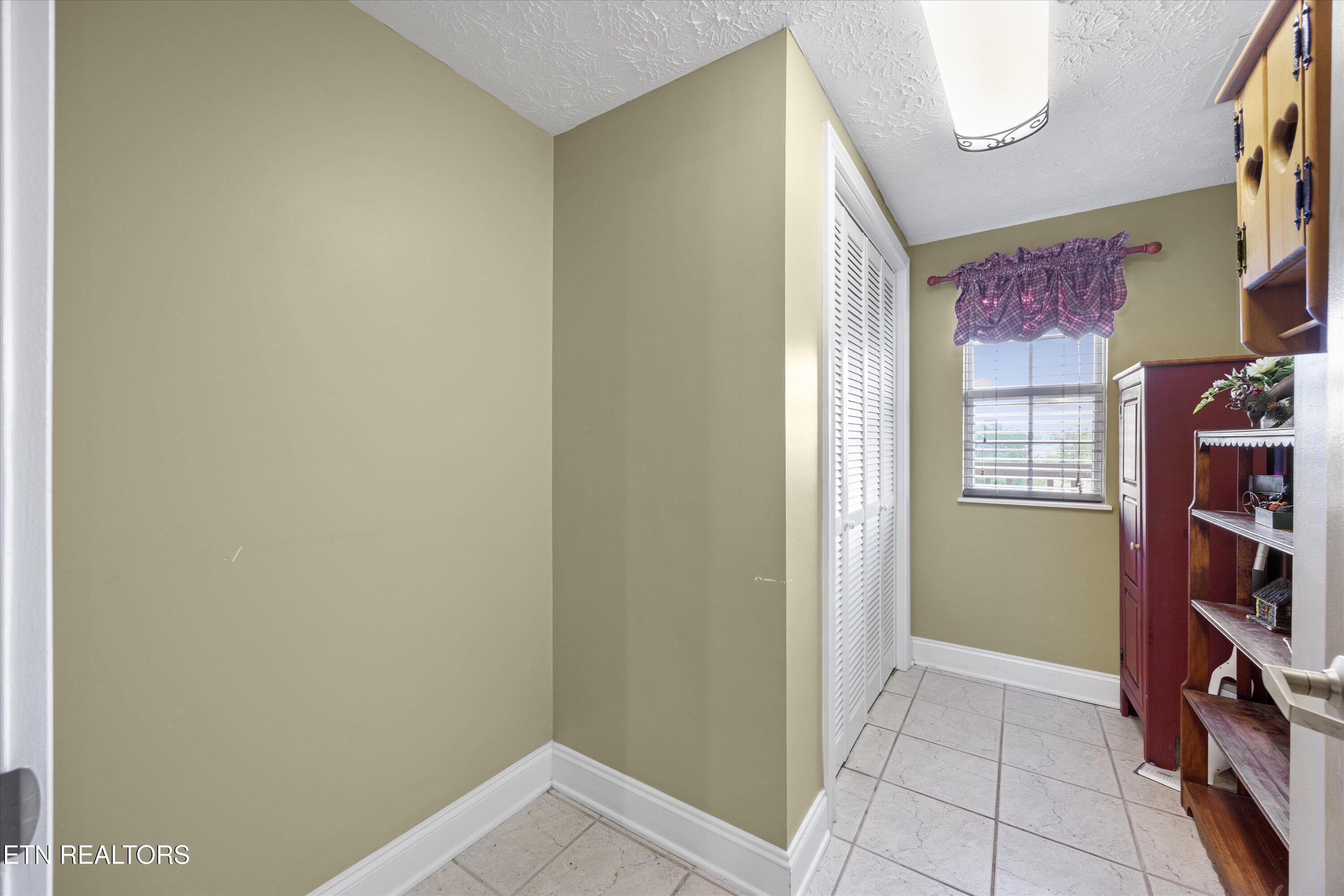 818 Golf View Boulevard, Unit 1502 Pigeon Forge, TN 37863 - Photo 19 of 27 25-818 Golf View Blvd 23