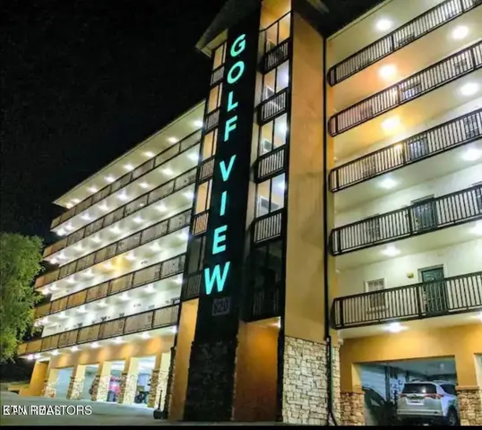 $325,000 | 818 Golf View Boulevard, Unit 1502, Pigeon Forge, TN 37863